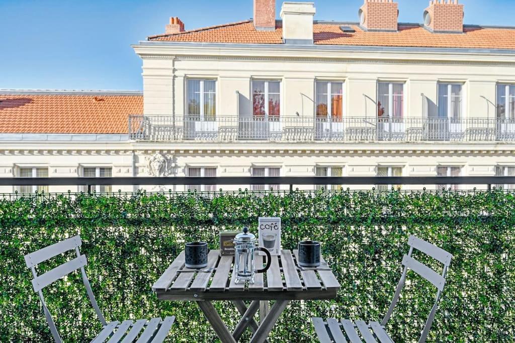 Appartement Le Loft Des Papes - 2 Terrasses - Vue Panoramique Sur La - Ac Clim *